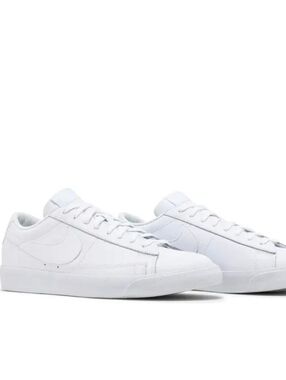 Nike Blazer Low LE 'Triple White'Nike